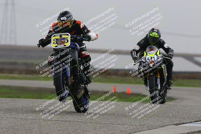 media/Nov-29-2025-TrackDaz (Sat) [[10ae2d9bce]]/A Group/Session 4 (Wheelie Bump)/